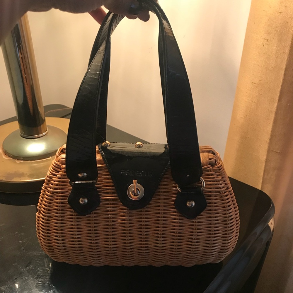 Arden B straw purse, excellent condition!!!!